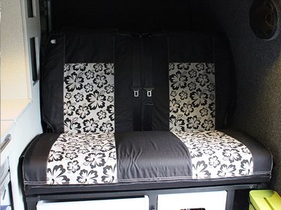 112 Wide SCOPEMA RIB Seat Cover - Black with Grey Panel & Hibiscus